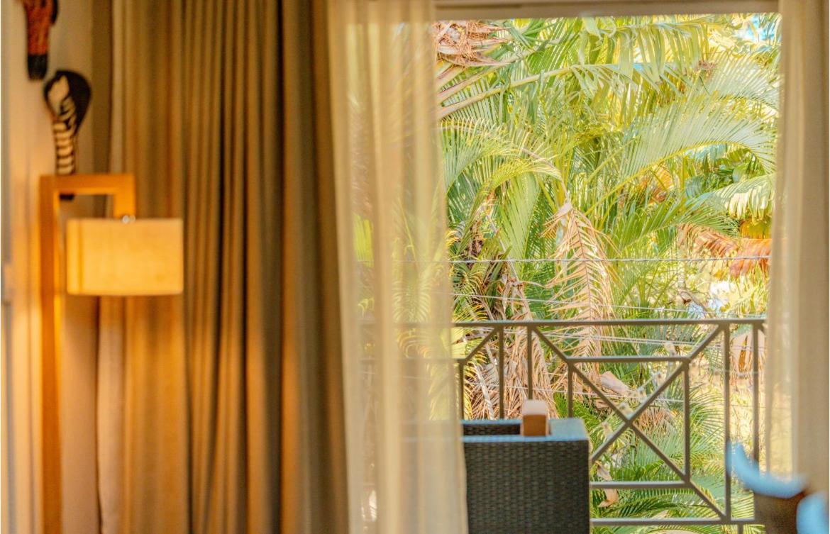 Pereybere Paradise 4 Bedroom Apartment Pereybere Beach